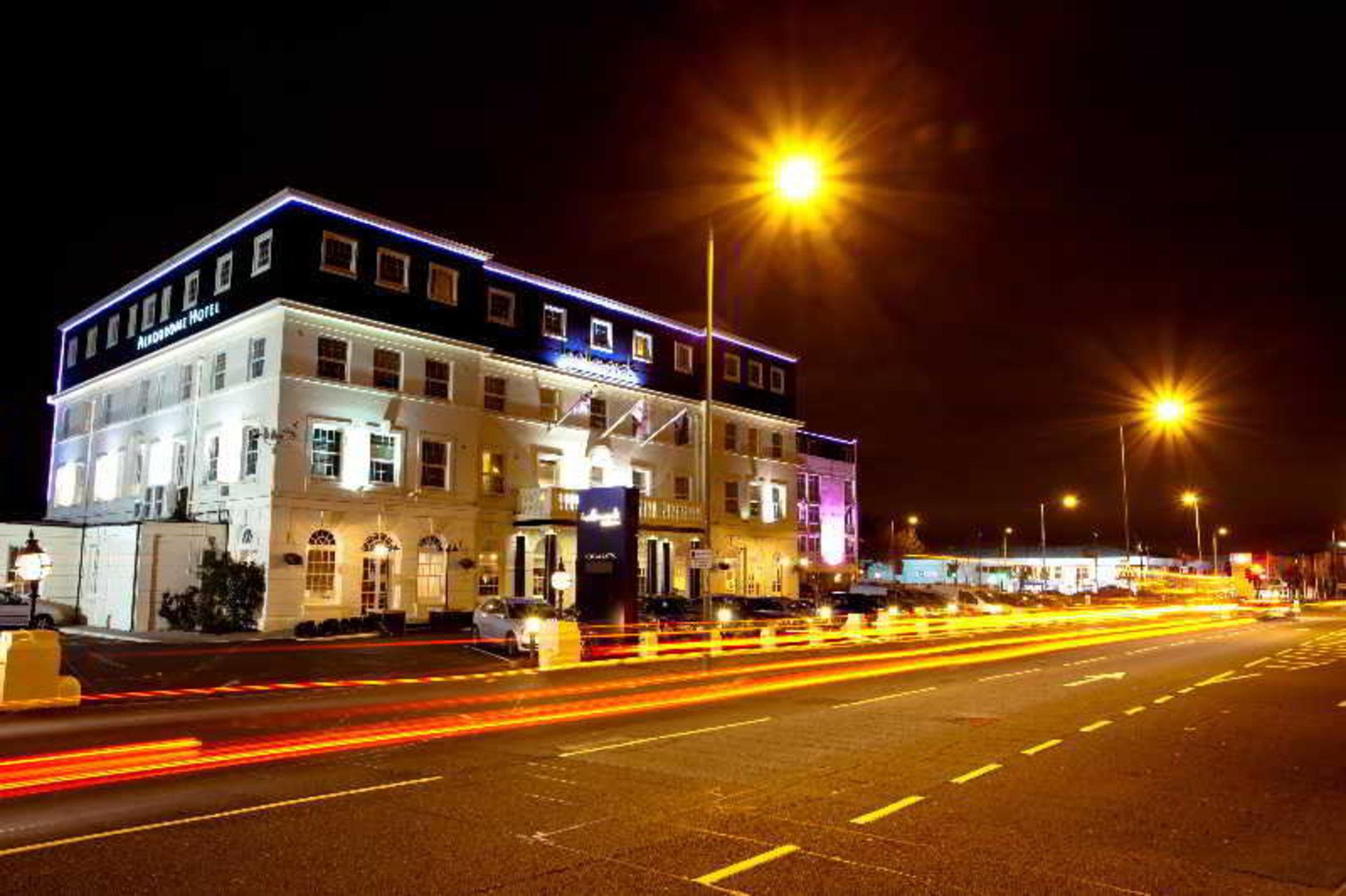 London Croydon Aerodrome Hotel, BW Signature Collection Bagian luar foto