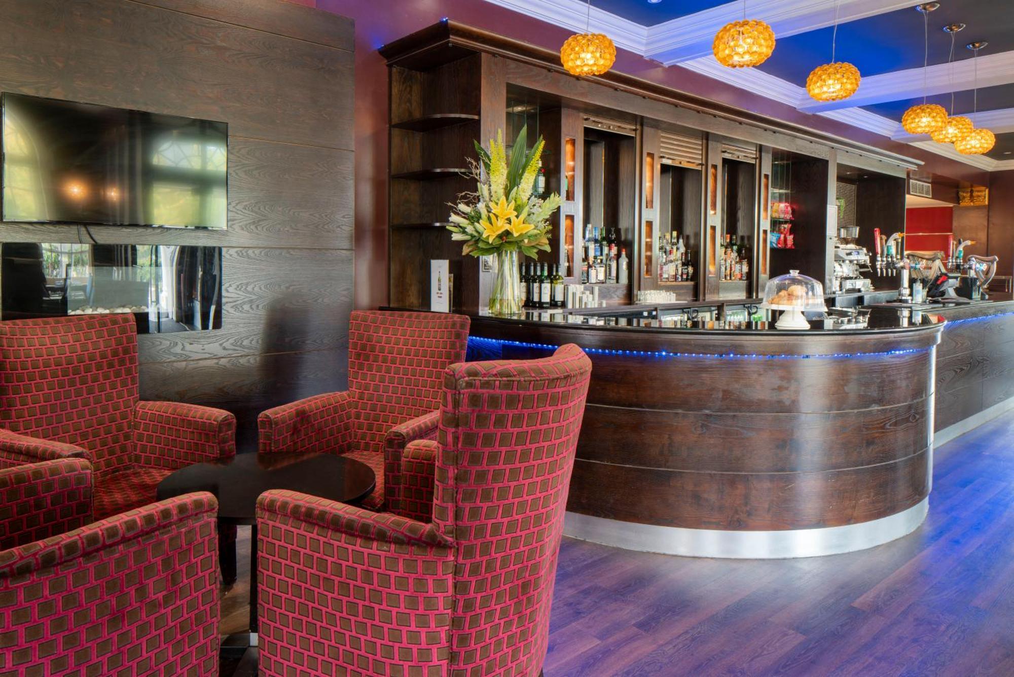 London Croydon Aerodrome Hotel, BW Signature Collection Bagian luar foto
