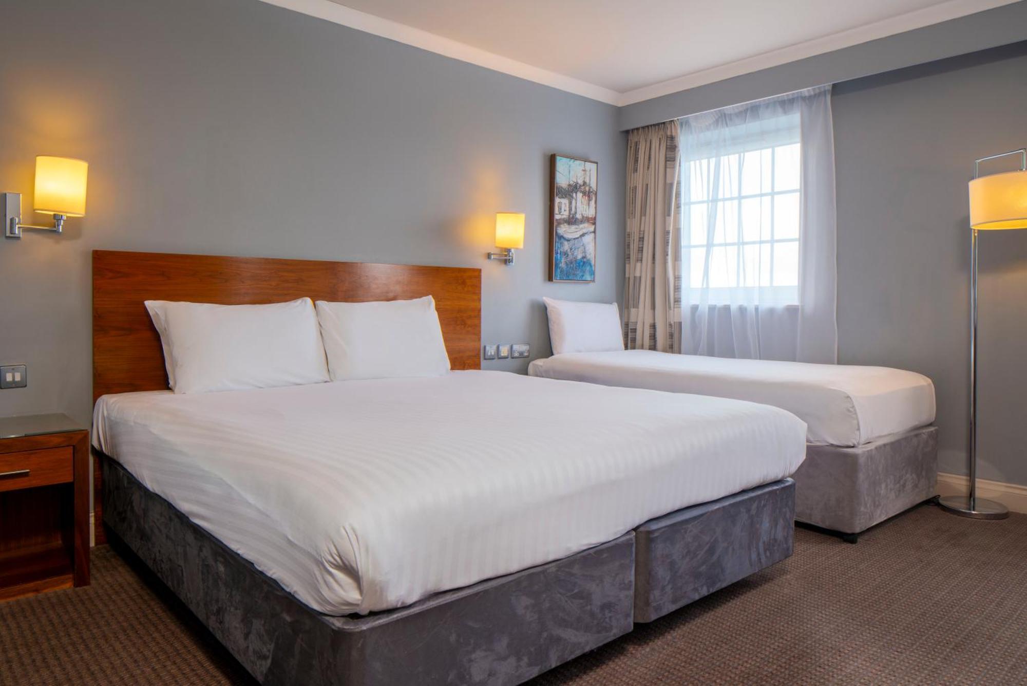 London Croydon Aerodrome Hotel, BW Signature Collection Bagian luar foto
