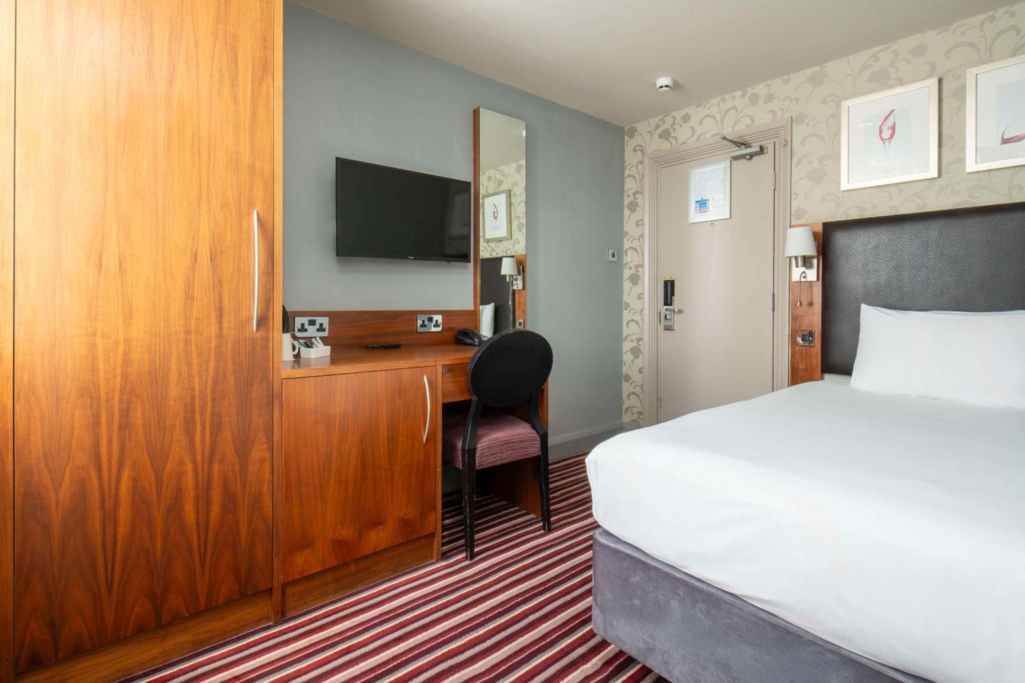 London Croydon Aerodrome Hotel, BW Signature Collection Bagian luar foto