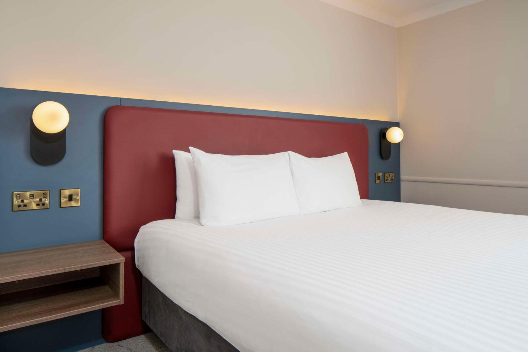 London Croydon Aerodrome Hotel, BW Signature Collection Bagian luar foto
